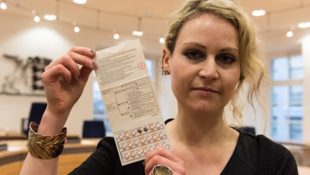 Felicitas Rohrer Yasminelle Klage